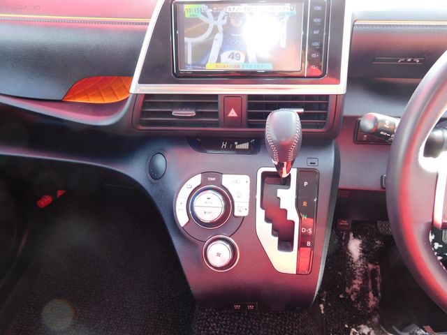 TOYOTA SIENTA 4WD 2019 Image 31