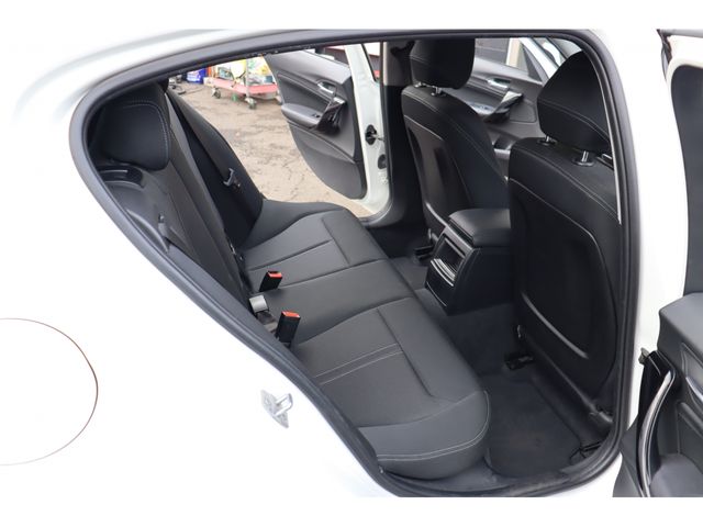 BMW 1SERIES 2018 Image 31