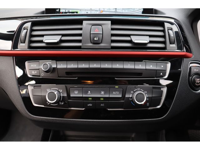 BMW 1SERIES 2018 Image 31