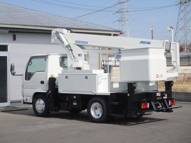 ISUZU ELF 2015 Image 31