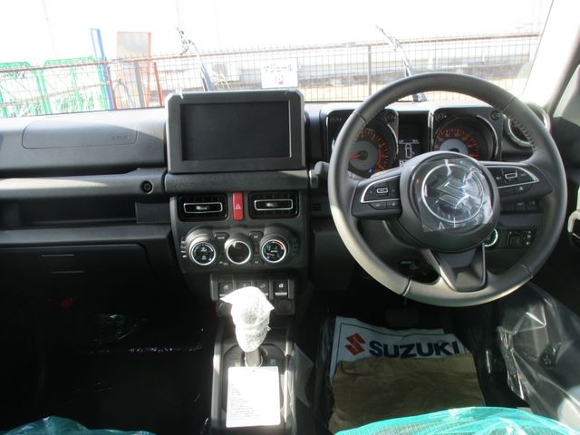 SUZUKI JIMNY NOMADE 2025 Image 31