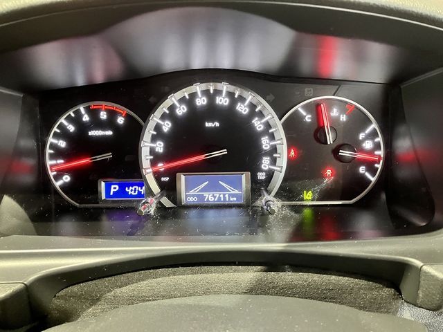 TOYOTA HIACE VAN 4WD 2018 Image 31