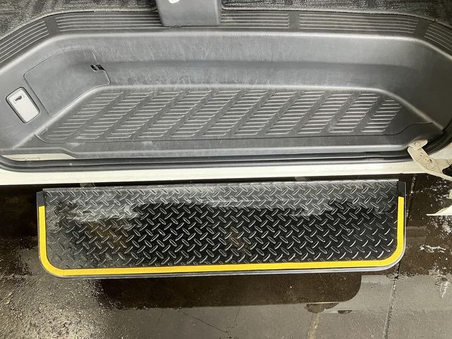 TOYOTA HIACE VAN 4WD 2020 Image 31