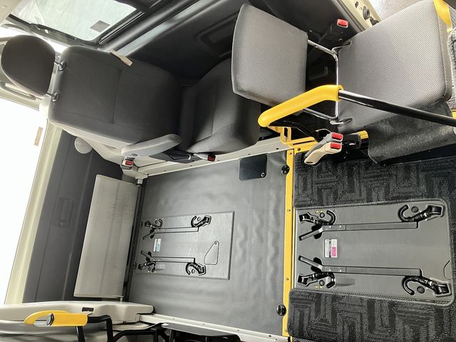 TOYOTA HIACE VAN 4WD 2020 Image 31