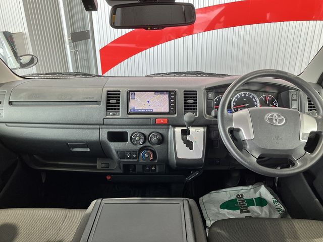 TOYOTA HIACE VAN 4WD 2020 Image 31