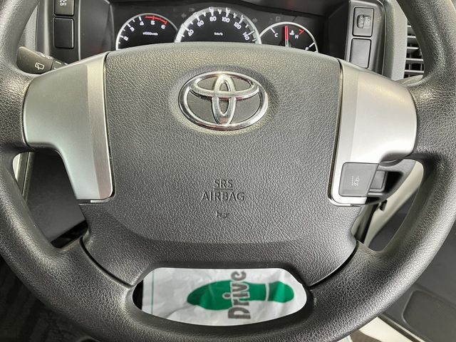 TOYOTA HIACE VAN 4WD 2020 Image 31