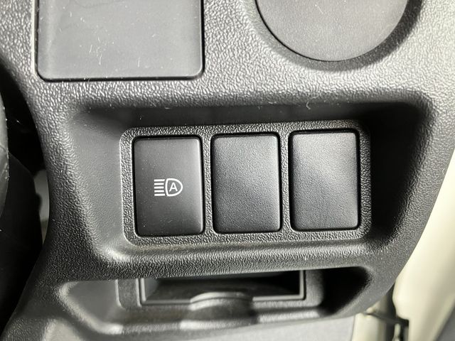 TOYOTA HIACE VAN 4WD 2020 Image 31