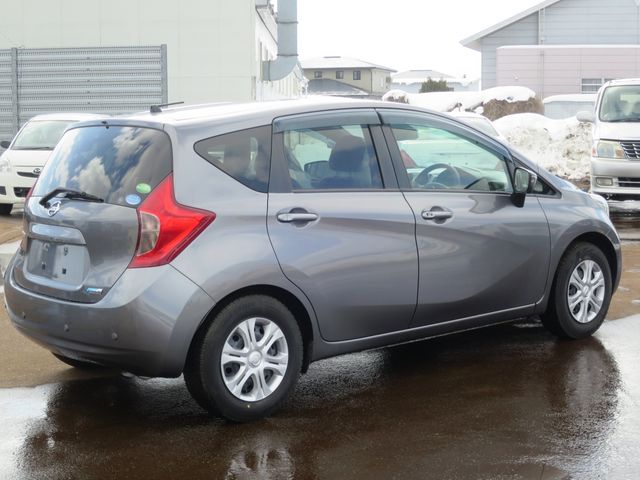 NISSAN NOTE 2015 Image 31