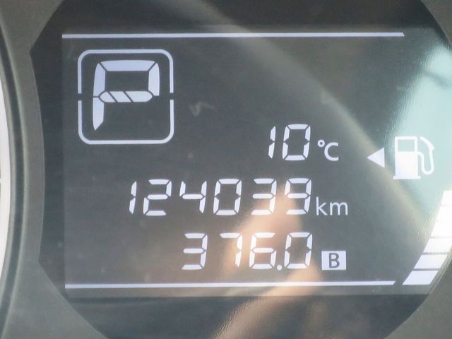 NISSAN NOTE 2015 Image 31