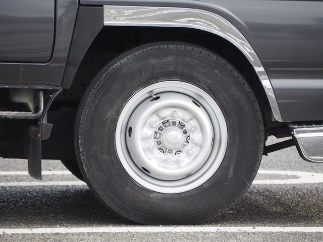 ISUZU ELF 2010 Image 31