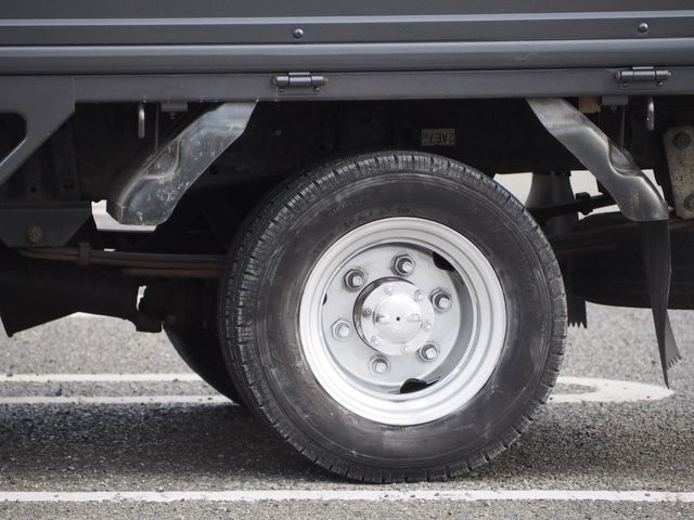 ISUZU ELF 2010 Image 31