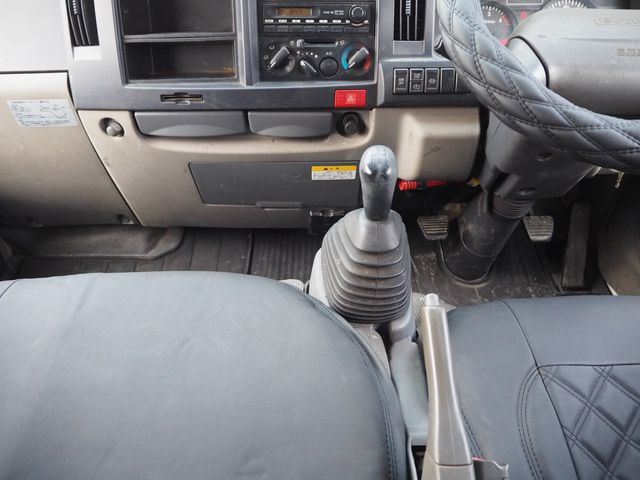 ISUZU ELF 2010 Image 31