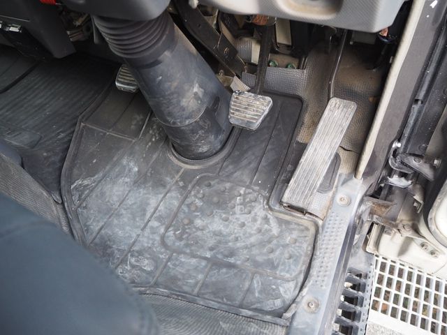 ISUZU ELF 2010 Image 31