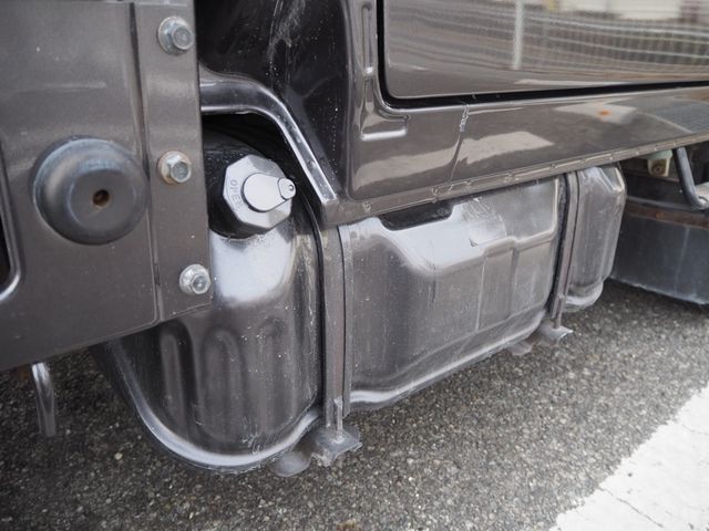 ISUZU ELF 2010 Image 31