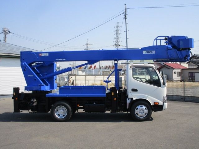 HINO DUTRO 2016 Image 31