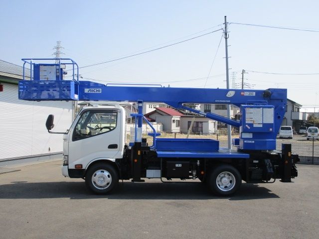 HINO DUTRO 2016 Image 31