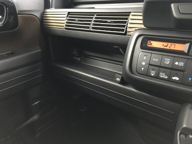 HONDA N-VAN 4WD 2025 Image 31