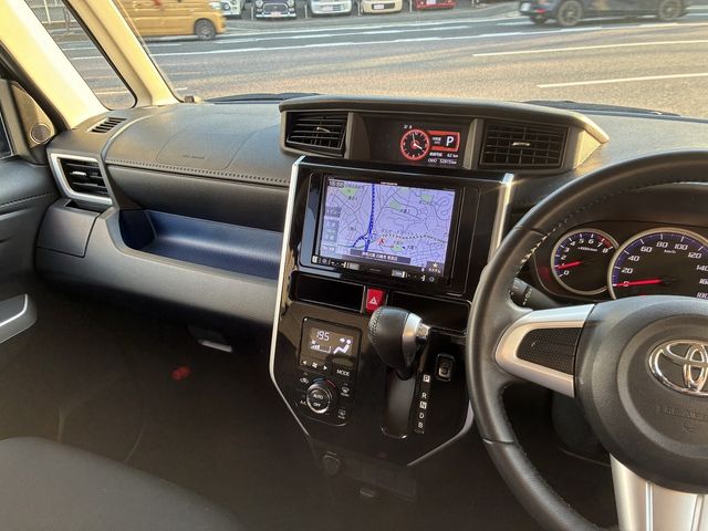 TOYOTA TANK 2018 Image 31