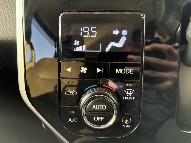 TOYOTA TANK 2018 Image 31