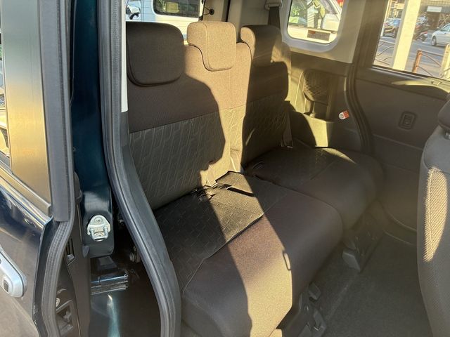 TOYOTA TANK 2018 Image 31