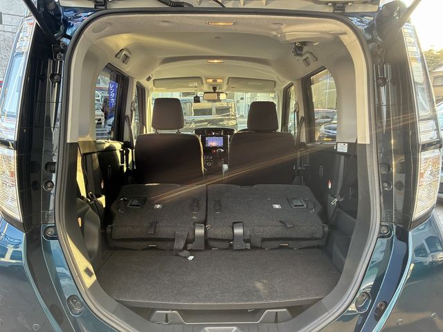 TOYOTA TANK 2018 Image 31