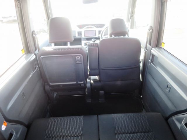 DAIHATSU WAKE 4WD 2015 Image 31