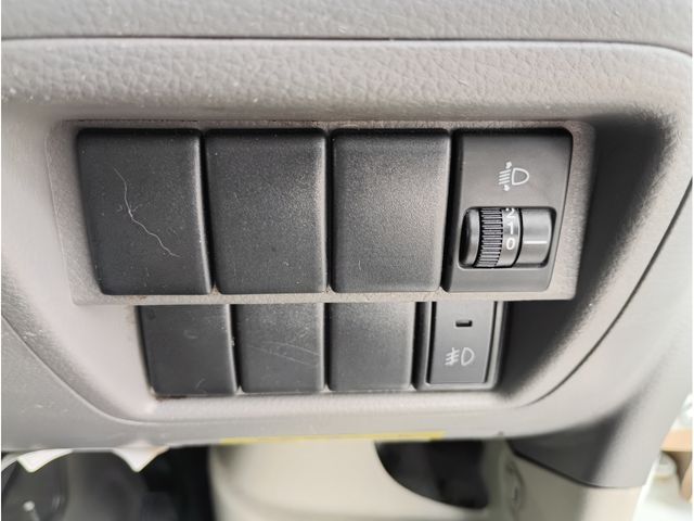 NISSAN NV100 CLIPPER 2017 Image 31