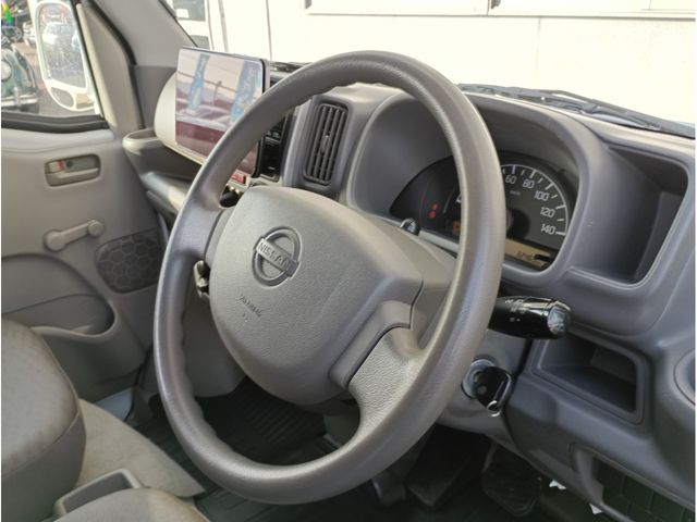 NISSAN NV100 CLIPPER 2017 Image 31