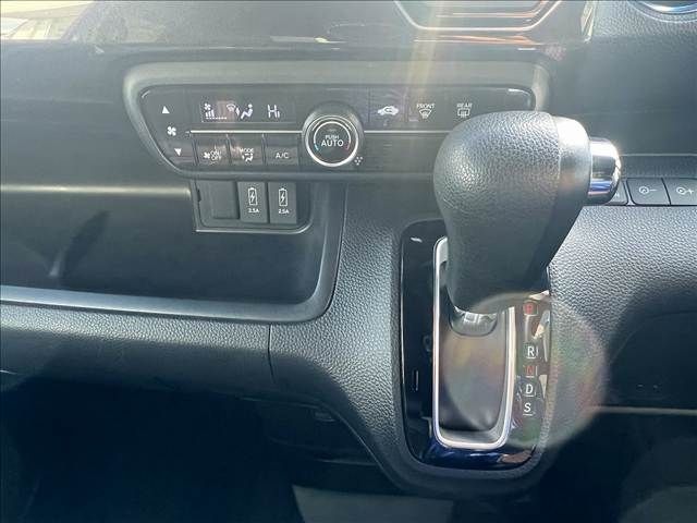 HONDA N BOX CUSTOM 2017 Image 31