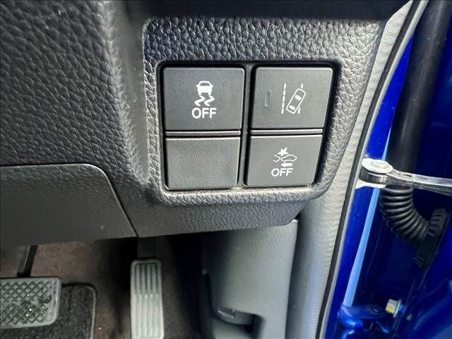 HONDA N BOX CUSTOM 2017 Image 31