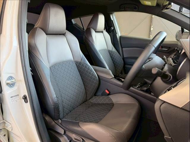 TOYOTA C-HR 2019 Image 31