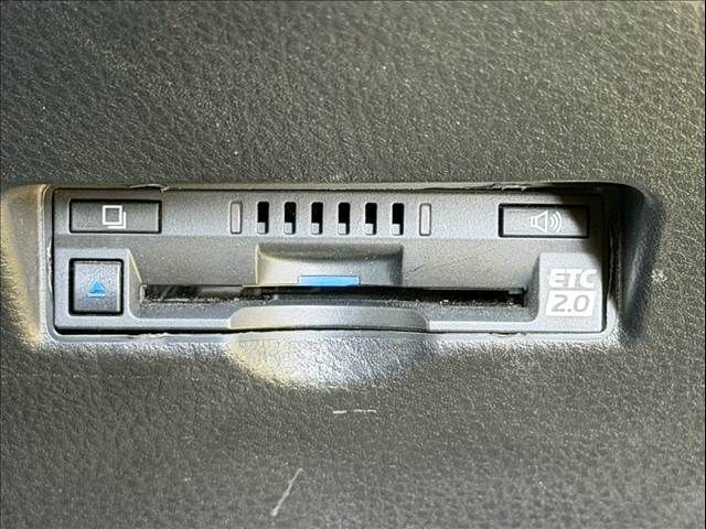 TOYOTA C-HR 2019 Image 31