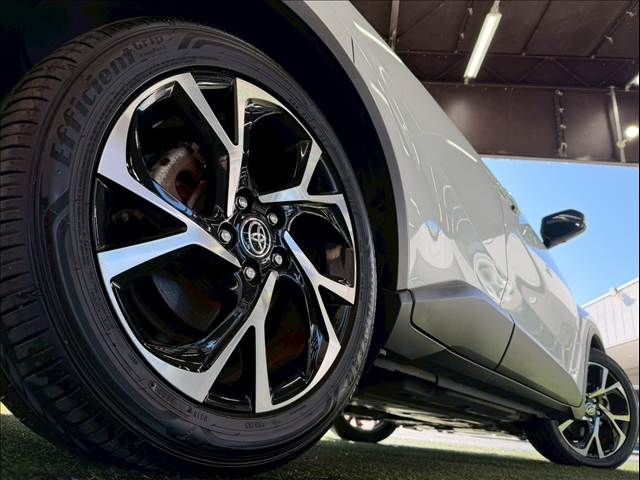 TOYOTA C-HR 2019 Image 31