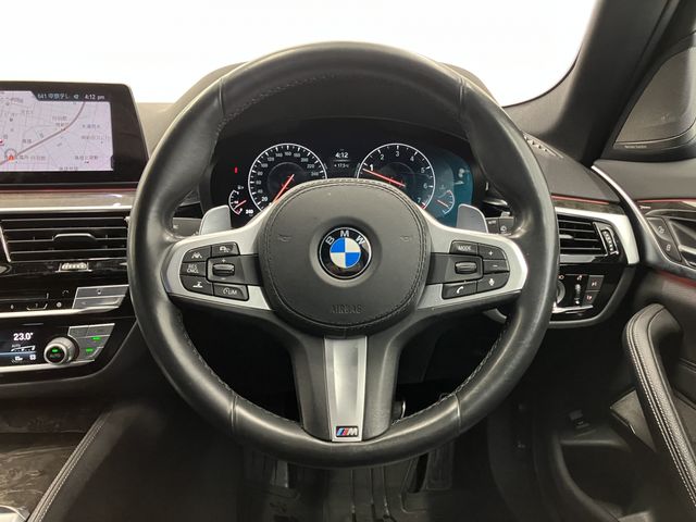 BMW 5SERIES TOURING 2020 Image 31