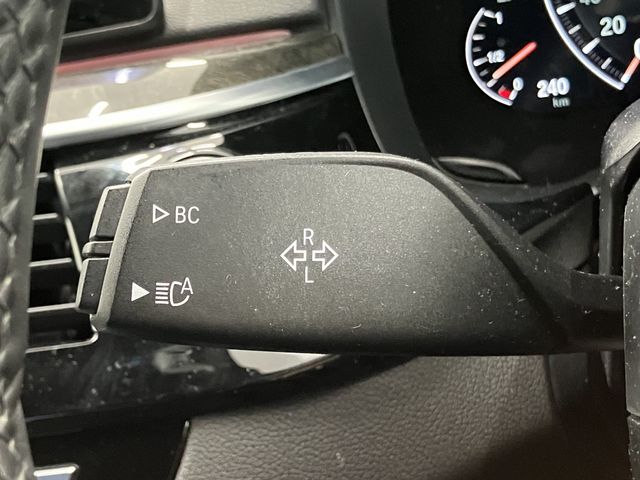 BMW 5SERIES TOURING 2020 Image 31