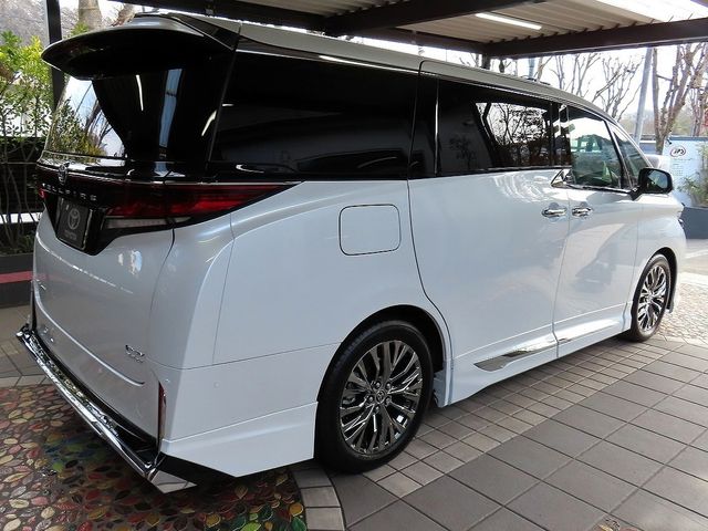 TOYOTA VELLFIRE  HYBRID 4WD 2025 Image 31