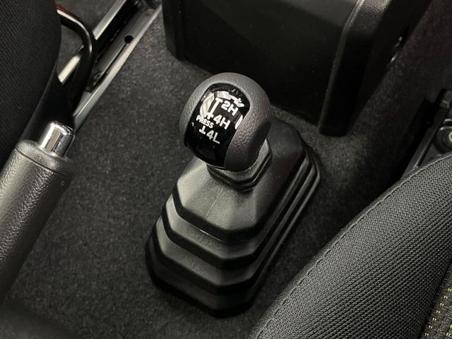 SUZUKI JIMNY 4WD 2025 Image 31