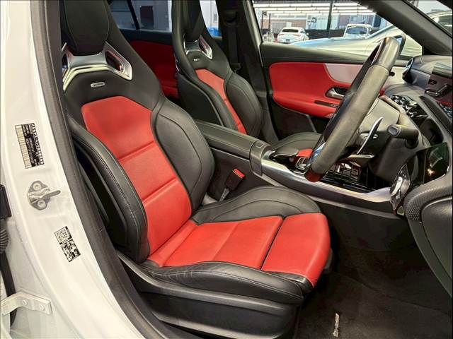 MERCEDES BENZ MERCEDES AMG ACLASS 2019 Image 31