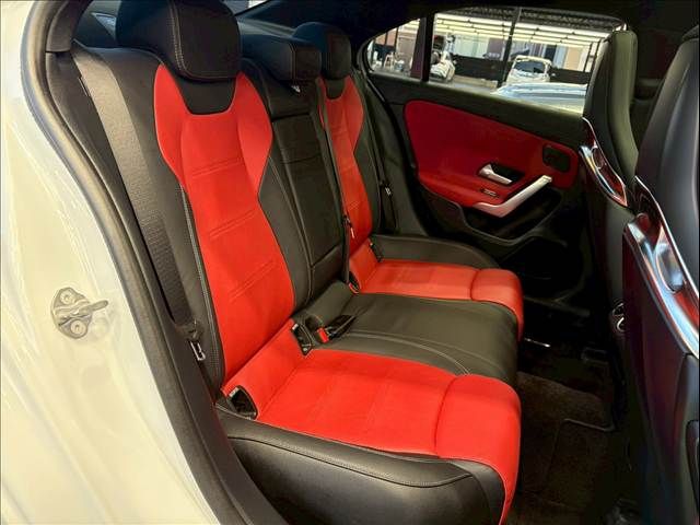 MERCEDES BENZ MERCEDES AMG ACLASS 2019 Image 31