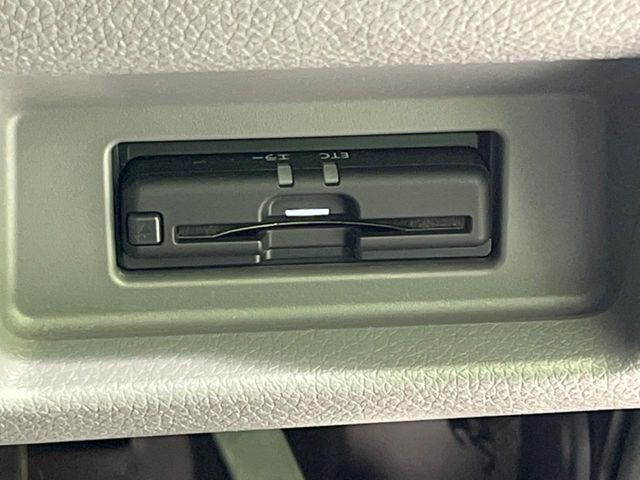 NISSAN NV350 CARAVAN 2020 Image 31