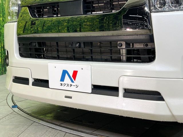 TOYOTA HIACE VAN 4WD 2022 Image 31