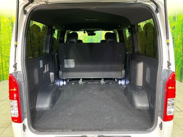 TOYOTA HIACE VAN 4WD 2022 Image 31