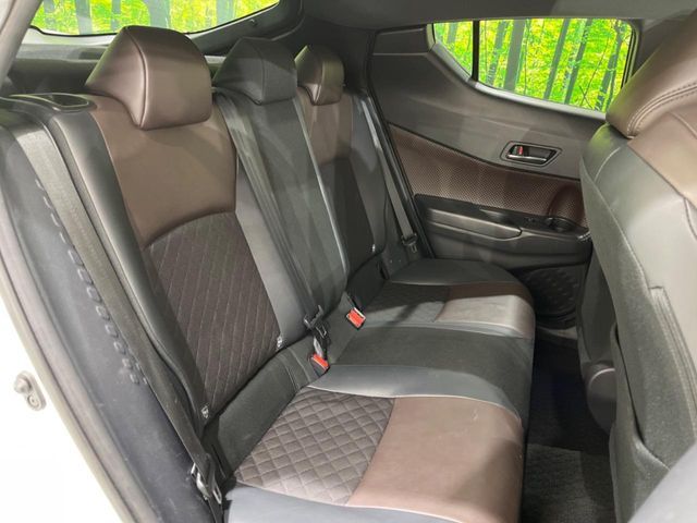 TOYOTA C-HR 2017 Image 31