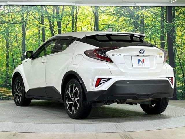 TOYOTA C-HR 2017 Image 31