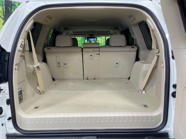 TOYOTA LANDCRUISER PRADO 2023 Image 31