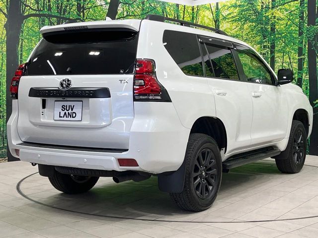 TOYOTA LANDCRUISER PRADO 2023 Image 31