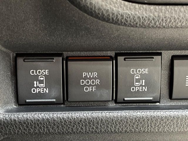 TOYOTA SIENTA HYBRID 2023 Image 31