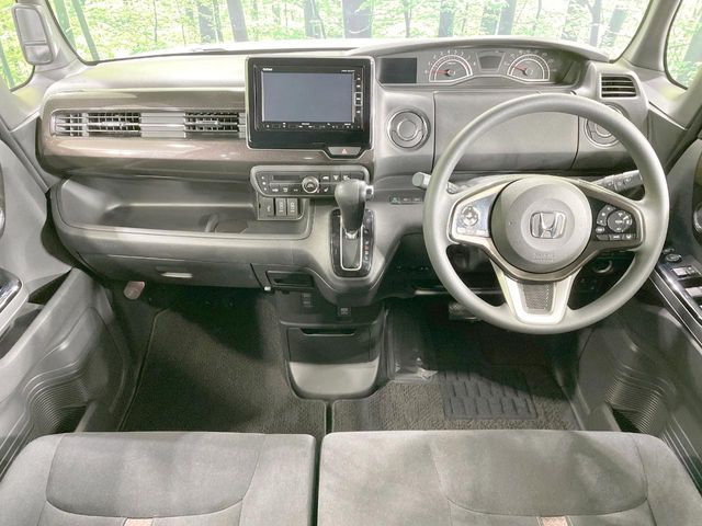 HONDA N BOX CUSTOM 4WD 2018 Image 31