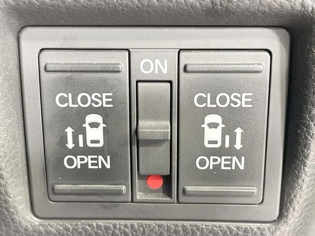 HONDA N BOX CUSTOM 4WD 2018 Image 31