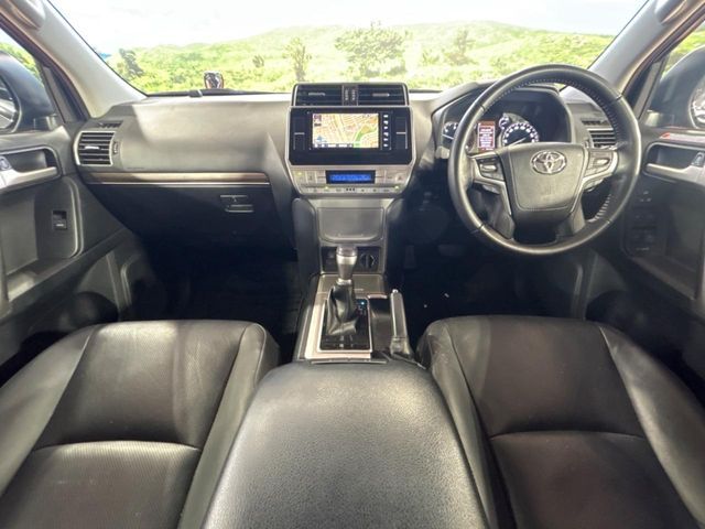 TOYOTA LANDCRUISER PRADO 2023 Image 31